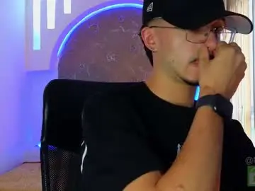 Chaturbate Live Sex Cam of nick_millerj