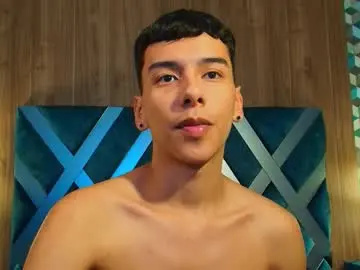 Chaturbate Watch Live Sex Cams of aiden_royce
