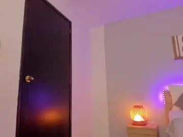 Chaturbate Free Porn Cam of babesexy19_