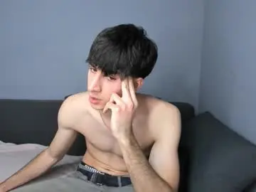 Chaturbate Live Sex Cam of hotflirtyfella