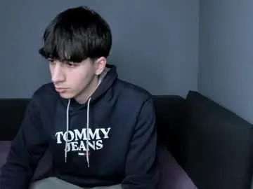 Chaturbate Free Live Porn of hotflirtyfella