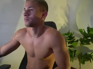 Chaturbate Sex Chat of thin_tommy11