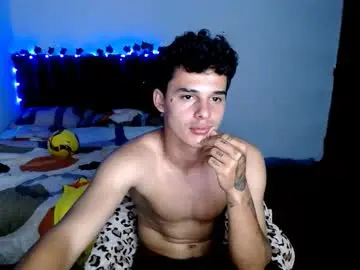 Chaturbate Live Sex Cam of freddy_romans2