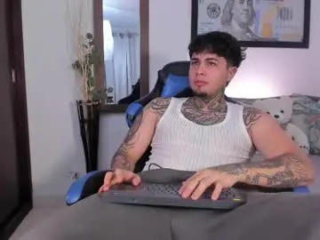 Chaturbate Live Sex Cam of juan_alvarez18