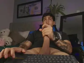 Chaturbate Watch Live Sex Cams of juan_alvarez18
