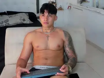 Chaturbate Free Live Porn of lunay_xtreemboy
