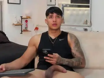 Chaturbate Free Porn Cam of lunay_xtreemboy