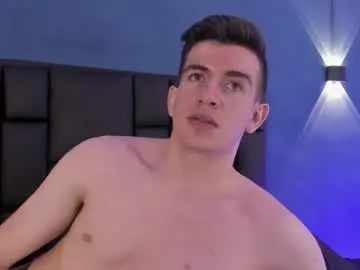Chaturbate Watch Live Sex Cams of mikaelslow