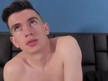 Chaturbate Watch Live Sex Cams of mikaelslow