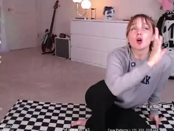 Chaturbate Adult Video Chat of petitebrat