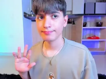 Chaturbate Live Sex of naim_theking