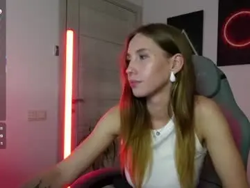 Chaturbate Live Sex Cam of agelina_summer