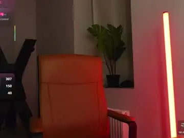 Chaturbate Nude Webcam of agelina_summer