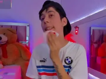 Chaturbate Live Sex of darlyn_tenderhot