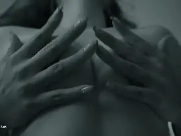 Chaturbate Adult Video Chat of skarpio17