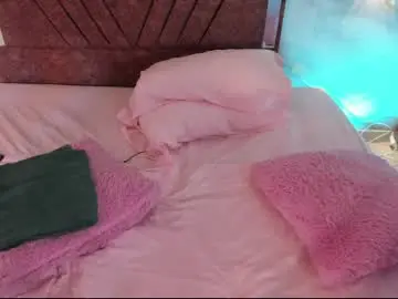 Chaturbate Nude Webcam of avigail_xo