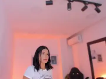 Chaturbate Live Sex Cam of emelie_89