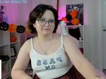 Chaturbate Live Sex Cam of nina_lunaa