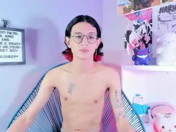 Chaturbate Sex Chat of sheepyboyx