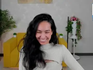 Chaturbate Live Porn of yummy_lamii