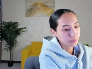 Chaturbate Watch Live Sex Cams of yummy_lamii