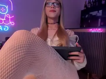 Chaturbate Live Sex Cam of bonnie_luxury