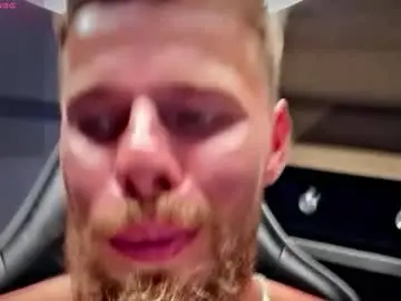 Chaturbate Free Porn Cam of shavarace1