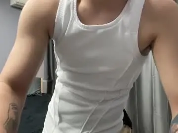 Chaturbate Live Sex Cam of maxwoolf