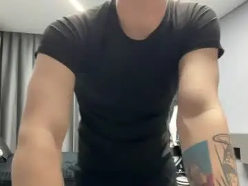 Chaturbate Live Sex Cam of maxwoolf