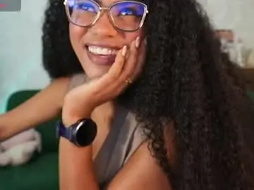 Chaturbate Best live sex cam show of naomixjones1