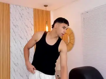 Chaturbate Adult Video Chat of thomas_walker0