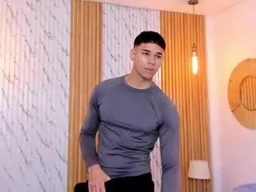 Chaturbate Live Sex Cam of thomas_walker0
