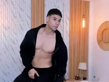 Chaturbate Live Sex Cam of thomas_walker0