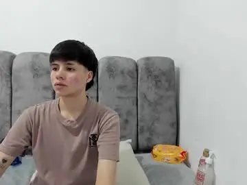 Chaturbate Live Sex Cam of bruno_cruz