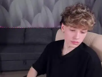 Chaturbate Free Live Porn of lovely_kevin_
