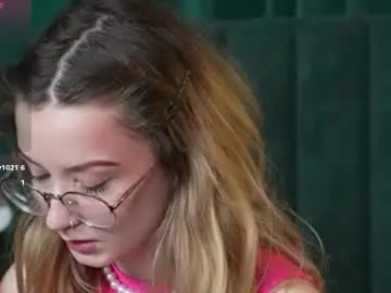 Chaturbate Sex Cam of amelieviolet