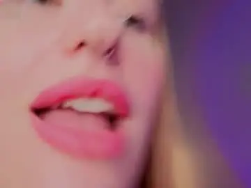 Chaturbate Sex Cam of elenefrail