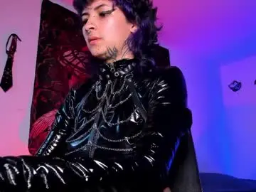 Chaturbate Live Sex Cam of glitch_doll