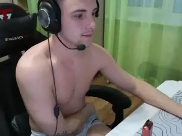 Chaturbate Sex Cam of golden_boyyy21