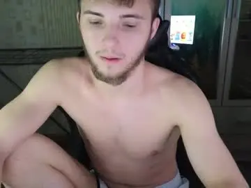 Chaturbate Adult Webcam of golden_boyyy21