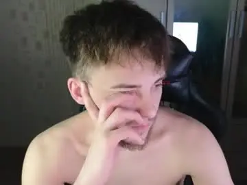 Chaturbate Best live sex cam show of golden_boyyy21