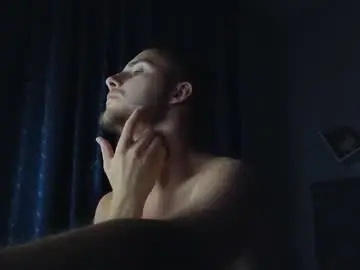 Chaturbate Live Sex of golden_boyyy21