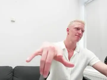 Chaturbate Live Porn of jacob_devon