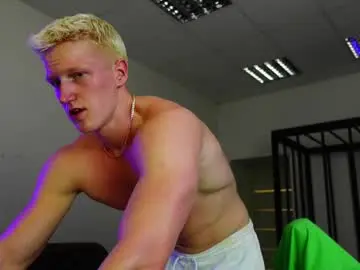 Chaturbate Live Sex Cam of jacob_devon