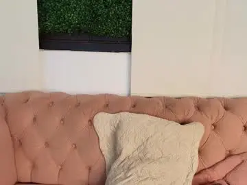 Chaturbate Live Sex Cam of julieta_aguilar