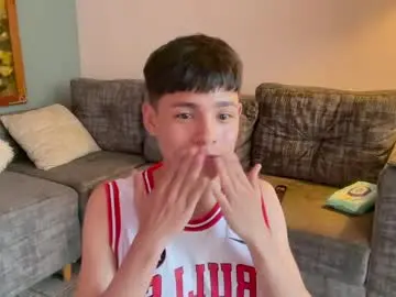 Chaturbate Adult Webcams of andy_belier