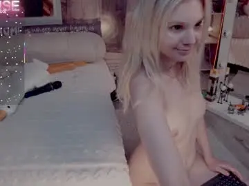 Chaturbate Live Sex of careful_i_bite