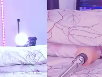 Chaturbate Live Sex Cam of chiara_carter