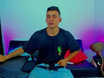 Chaturbate Free Live Porn of max_wild01