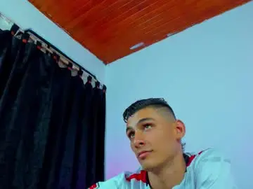Chaturbate Best live sex cam show of max_wild01